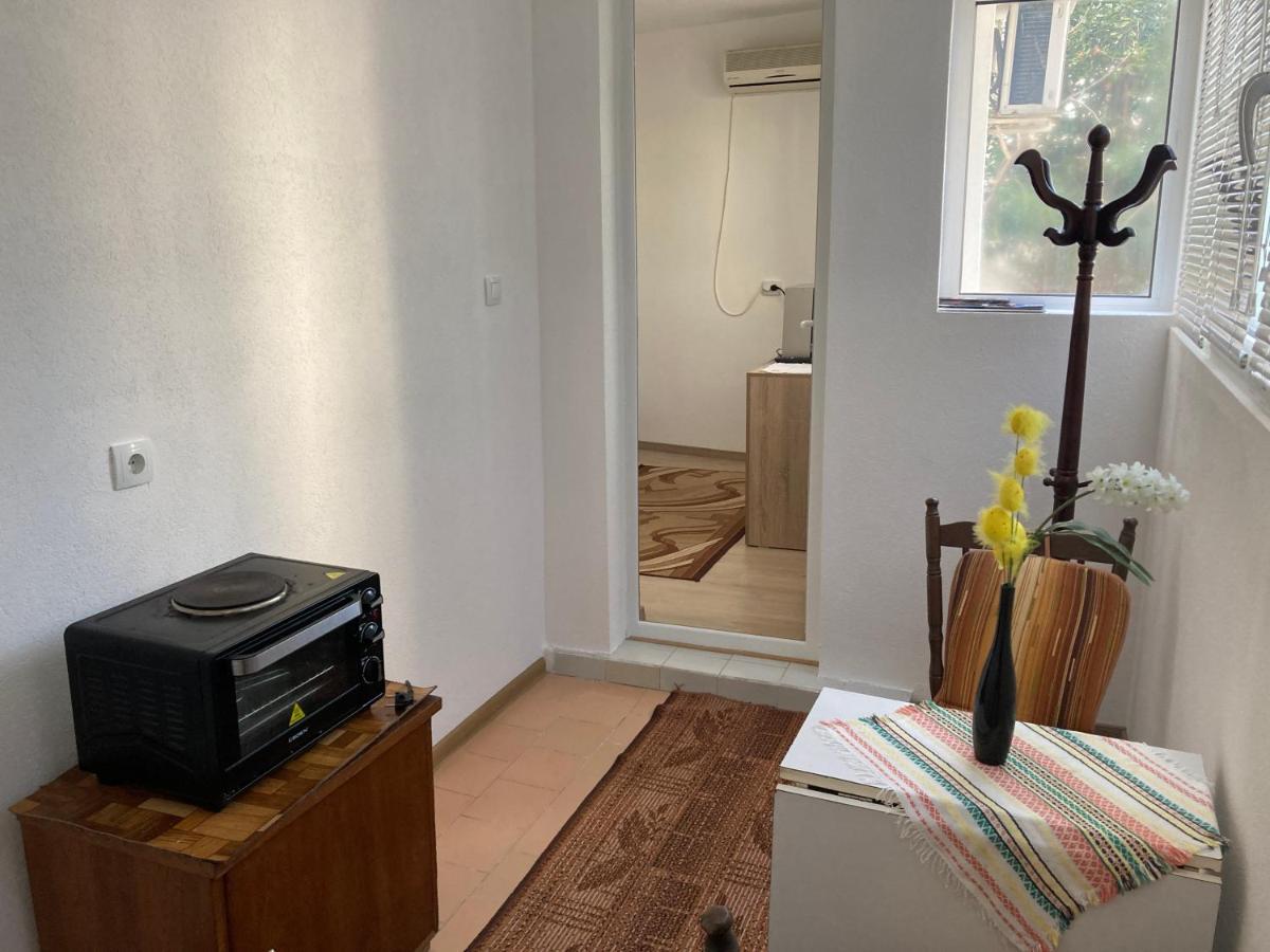 Private Room With Lovely Yard Сандански Экстерьер фото